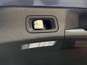 Mercedes-Benz C-Klasse (2014) thumbnail 26