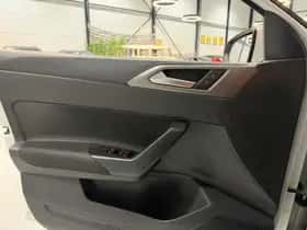Volkswagen Polo thumbnail 22