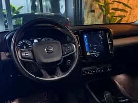 Volvo XC40 thumbnail 26