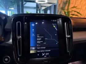 Volvo XC40 thumbnail 35