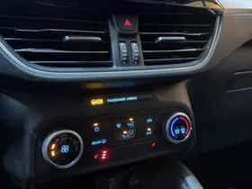 Ford Kuga thumbnail 37