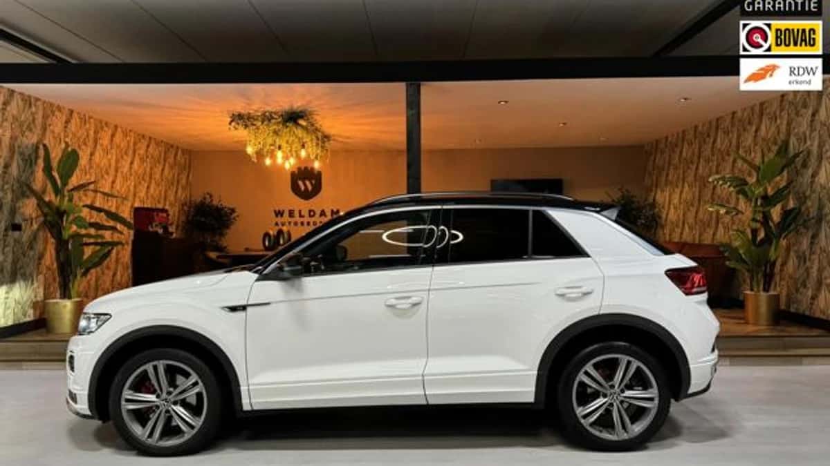 Volkswagen T-Roc — foto 1