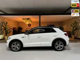 Volkswagen T-Roc thumbnail 2