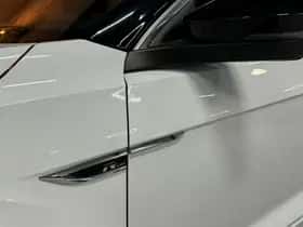 Volkswagen T-Roc thumbnail 13