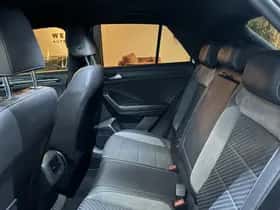 Volkswagen T-Roc (2019) thumbnail 26