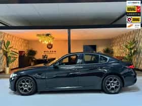 Alfa Romeo Giulia thumbnail 2