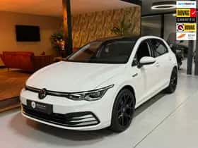 Volkswagen Golf (2022) thumbnail 1