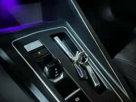 Volkswagen Golf thumbnail 49