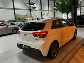 Kia Rio thumbnail 21