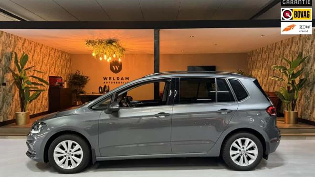 Volkswagen Golf (2018) — foto 1