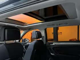 Volkswagen Tiguan (2019) thumbnail 32