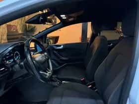 Ford Fiesta (2018) thumbnail 23