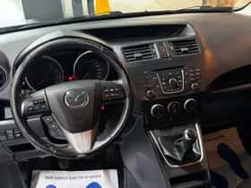 Mazda 5 (2012) thumbnail 3