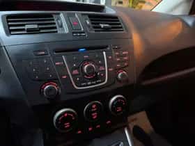 Mazda 5 (2012) thumbnail 25