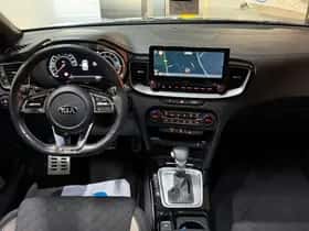 Kia Proceed (2021) thumbnail 3