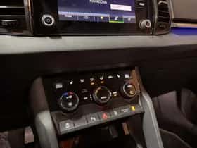 Škoda Karoq (2021) thumbnail 32