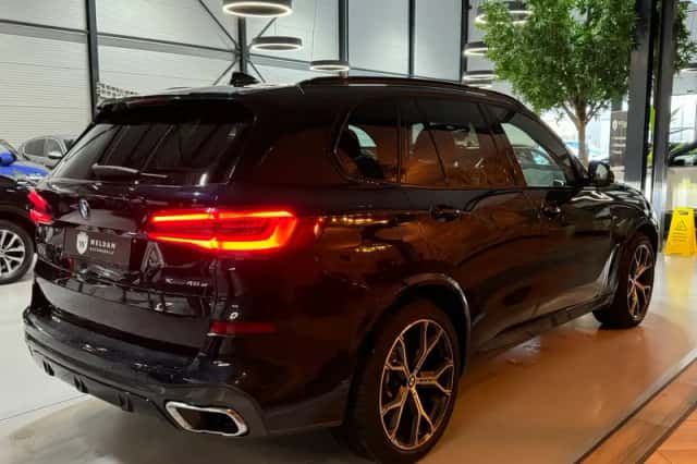 BMW X5 (2021) thumbnail 4