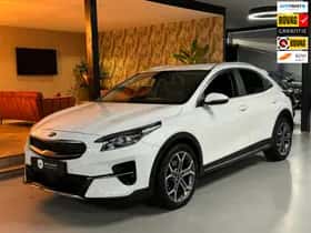 Kia XCeed (2022) thumbnail 2