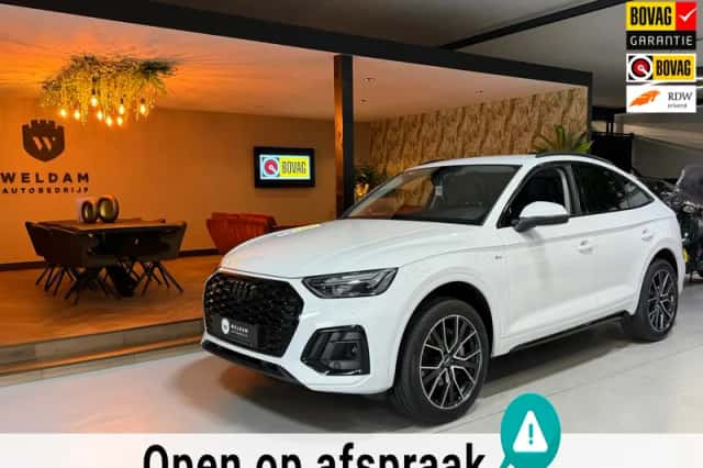 Audi Q5 (2022) thumbnail 2