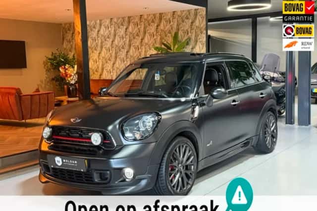 MINI Countryman (2015) thumbnail 1