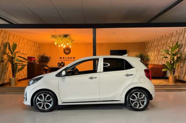Kia Picanto (2024) thumbnail 5