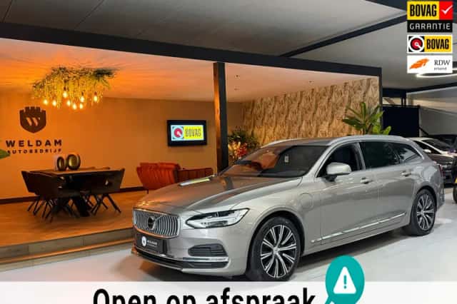 Volvo V90 (2021) thumbnail 2