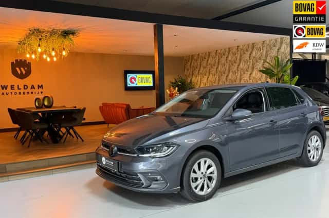 Volkswagen Polo (2023) thumbnail 2