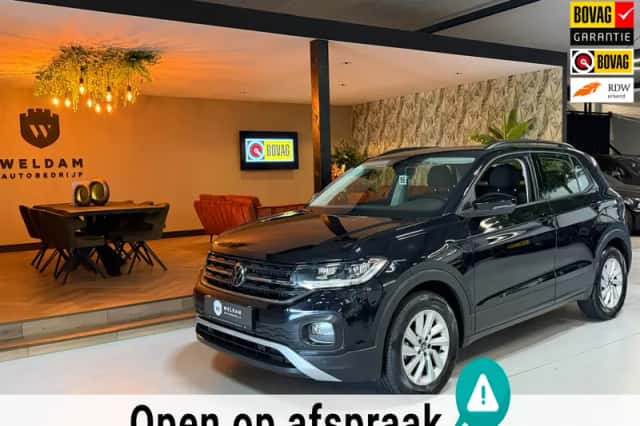 Volkswagen T-Cross (2021) thumbnail 2