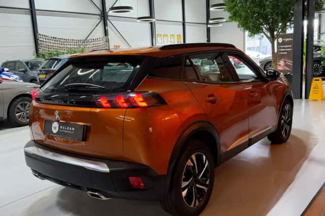 Peugeot 2008 (2020) thumbnail 3