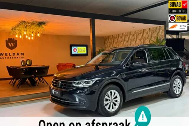 Volkswagen Tiguan (2021) thumbnail 1