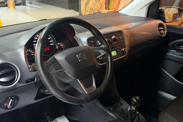 SEAT Mii (2014) thumbnail 4