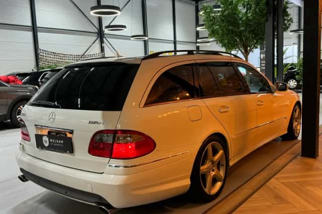 Mercedes-Benz E-Klasse (2008) thumbnail 4