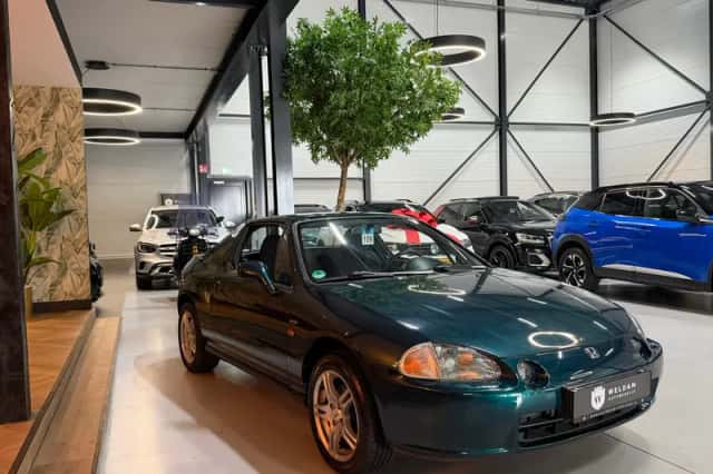 Honda CRX (1996) thumbnail 6