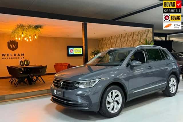 Volkswagen Tiguan (2021) thumbnail 1