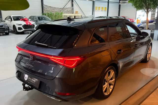 SEAT Leon Sportstourer (2021) thumbnail 3