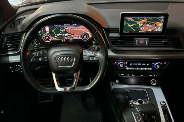 Audi Q5 (2018) thumbnail 3