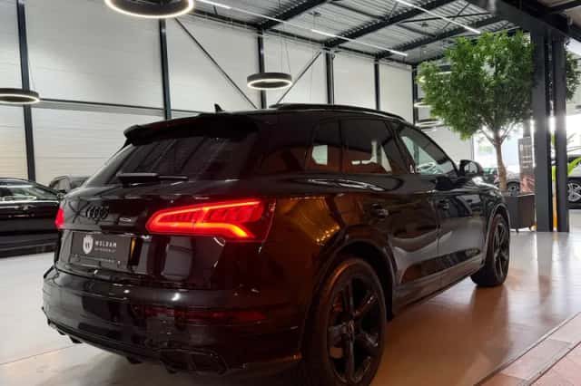Audi Q5 (2018) thumbnail 4