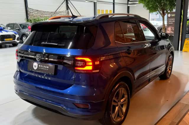 Volkswagen T-Cross (2020) thumbnail 3