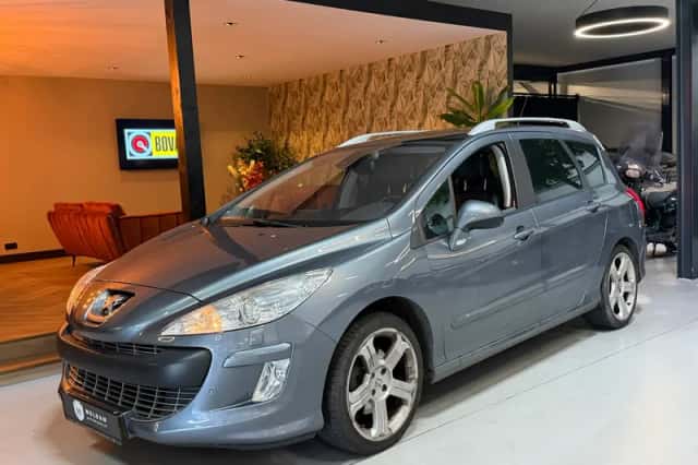 Peugeot 308 (2009) thumbnail 5
