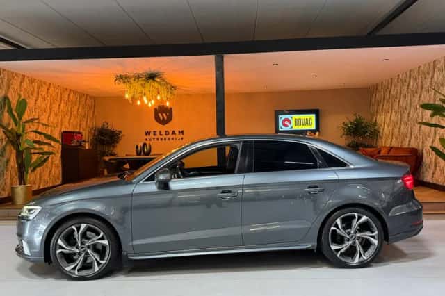 Audi A3 (2019) thumbnail 6
