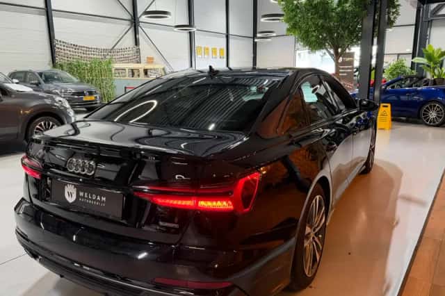 Audi A6 (2020) thumbnail 2