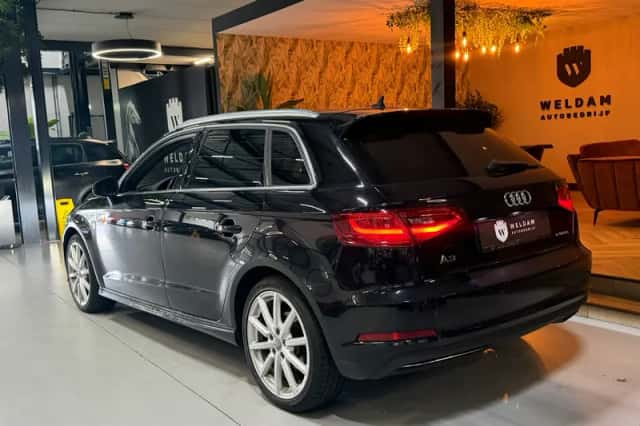 Audi A3 (2015) thumbnail 6