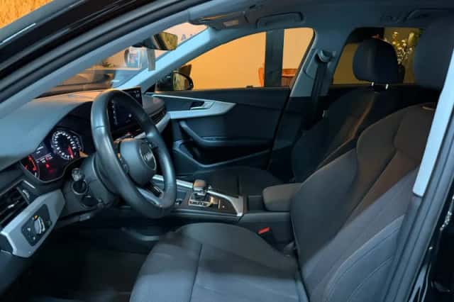 Audi A4 (2020) thumbnail 5