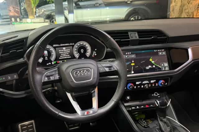 Audi Q3 (2024) thumbnail 2