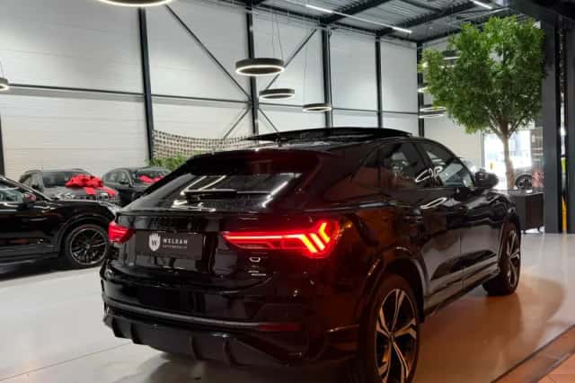 Audi Q3 (2024) thumbnail 3