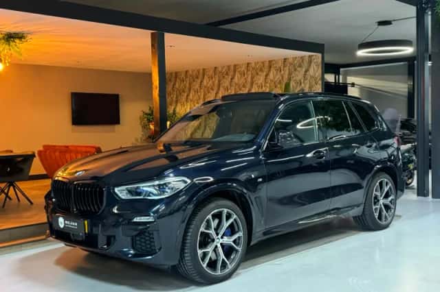 BMW X5 (2021) thumbnail 6