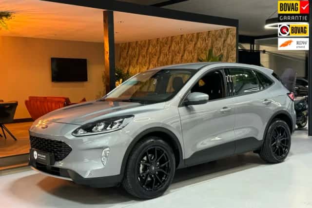 Ford Kuga (2024) thumbnail 1