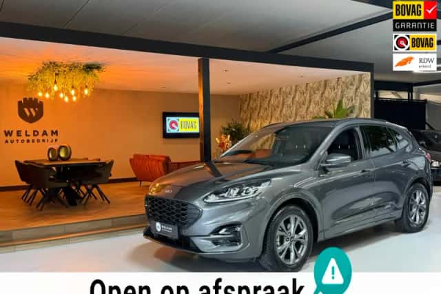 Ford Kuga (2023) thumbnail 1