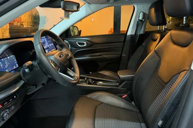 Jeep Compass (2023) thumbnail 5