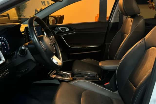 Kia XCeed (2022) thumbnail 5